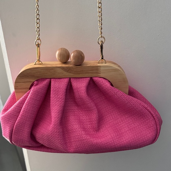 Pink purse - Picture 3 of 8